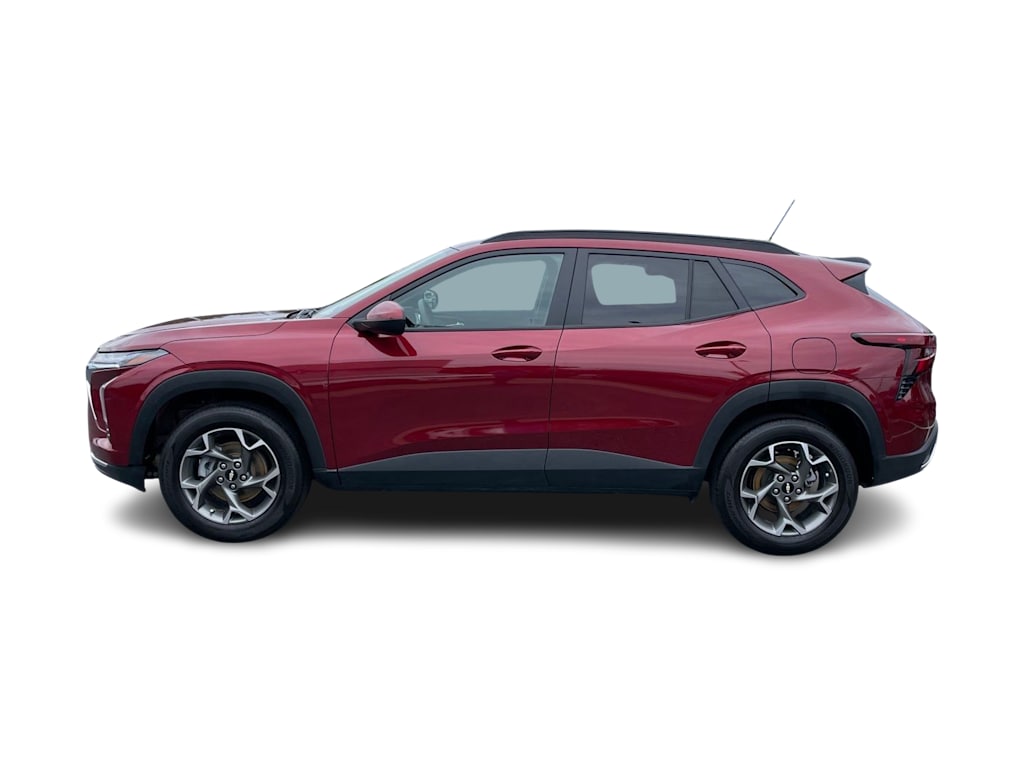 Thumbnail: 2025 Chevrolet Trax - 3