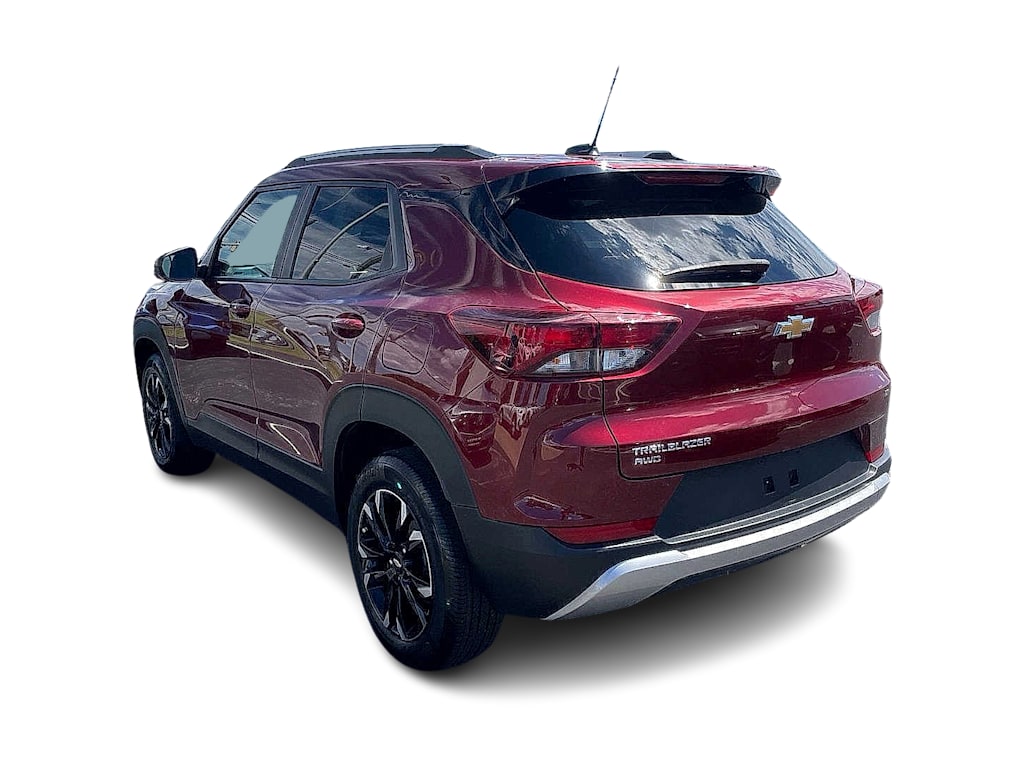 Thumbnail: 2023 Chevrolet TrailBlazer - 4