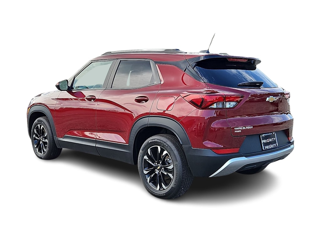 Thumbnail: 2023 Chevrolet TrailBlazer - 4