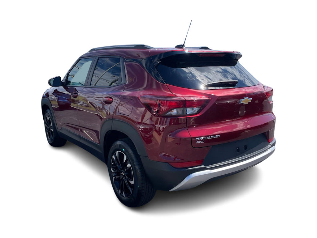 Thumbnail: 2023 Chevrolet TrailBlazer - 4