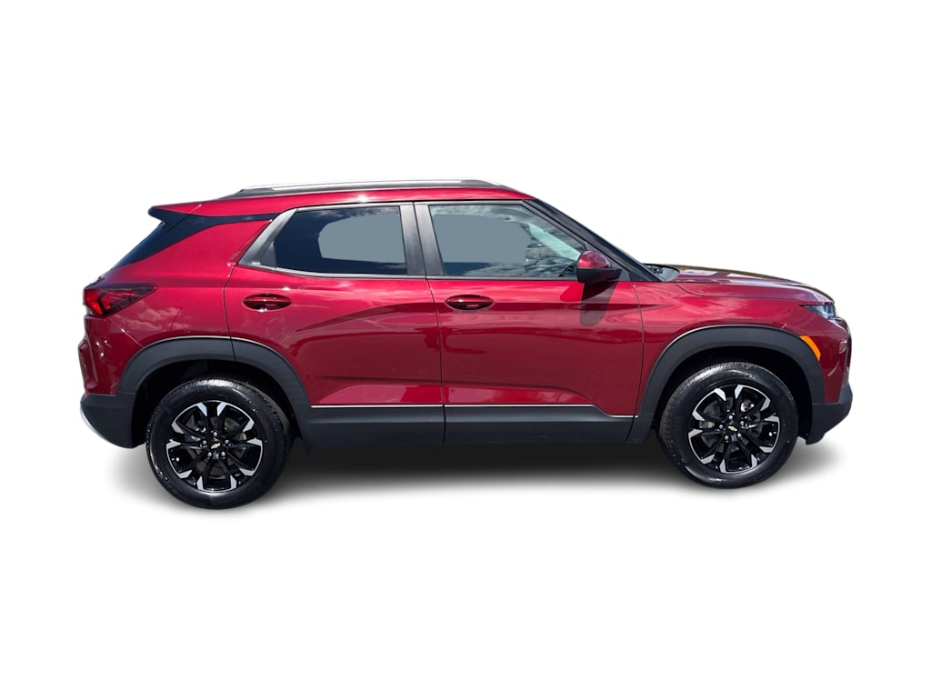 Thumbnail: 2023 Chevrolet TrailBlazer - 18