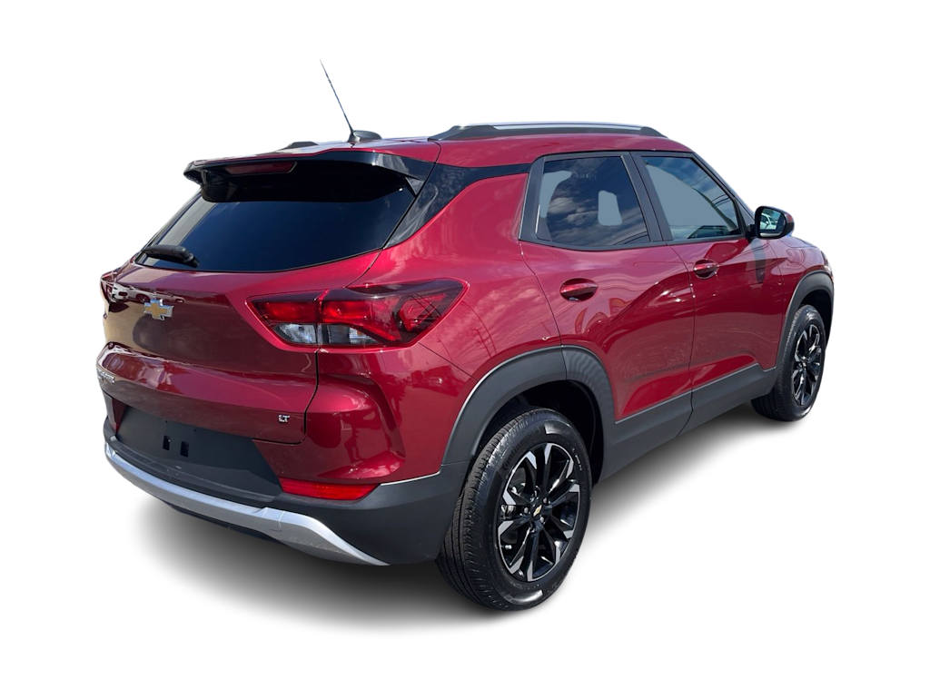 Thumbnail: 2023 Chevrolet TrailBlazer - 17