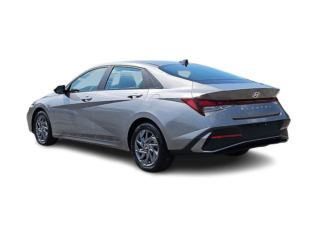 Thumbnail: 2024 Hyundai Elantra - 4