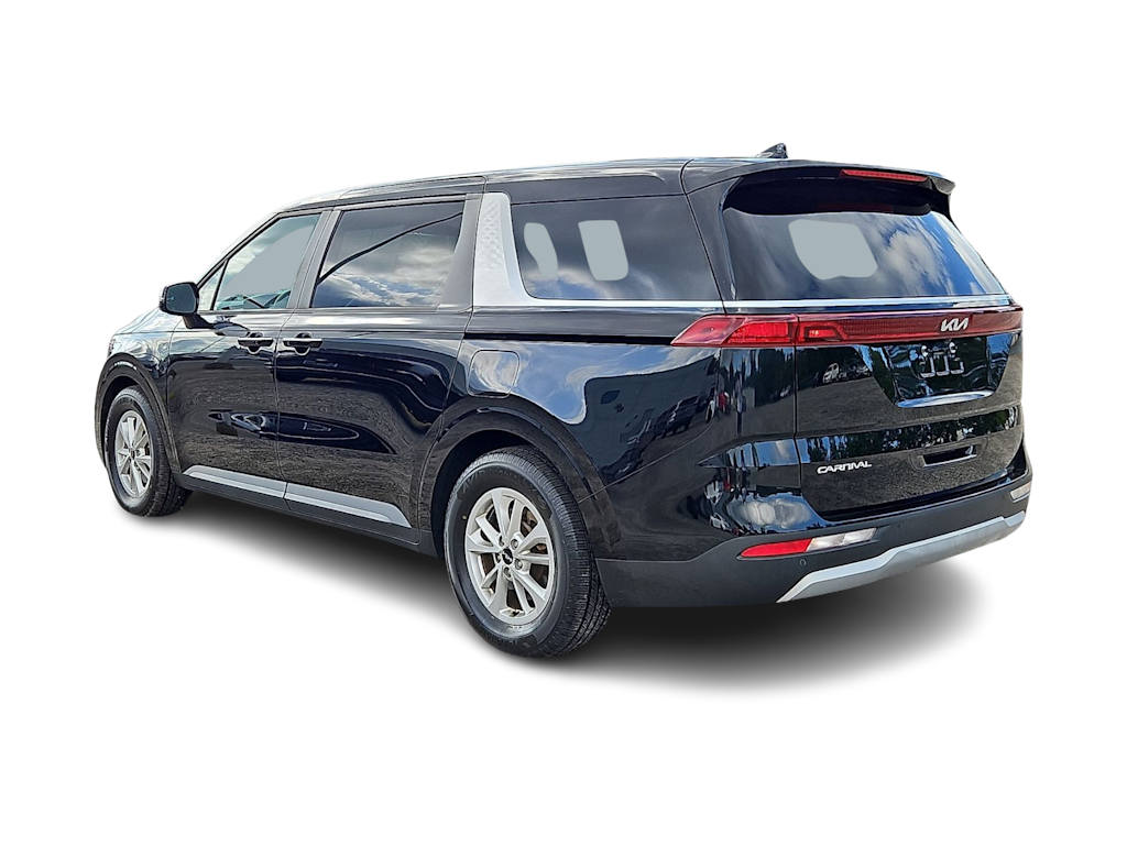 Thumbnail: 2023 Kia Carnival - 4