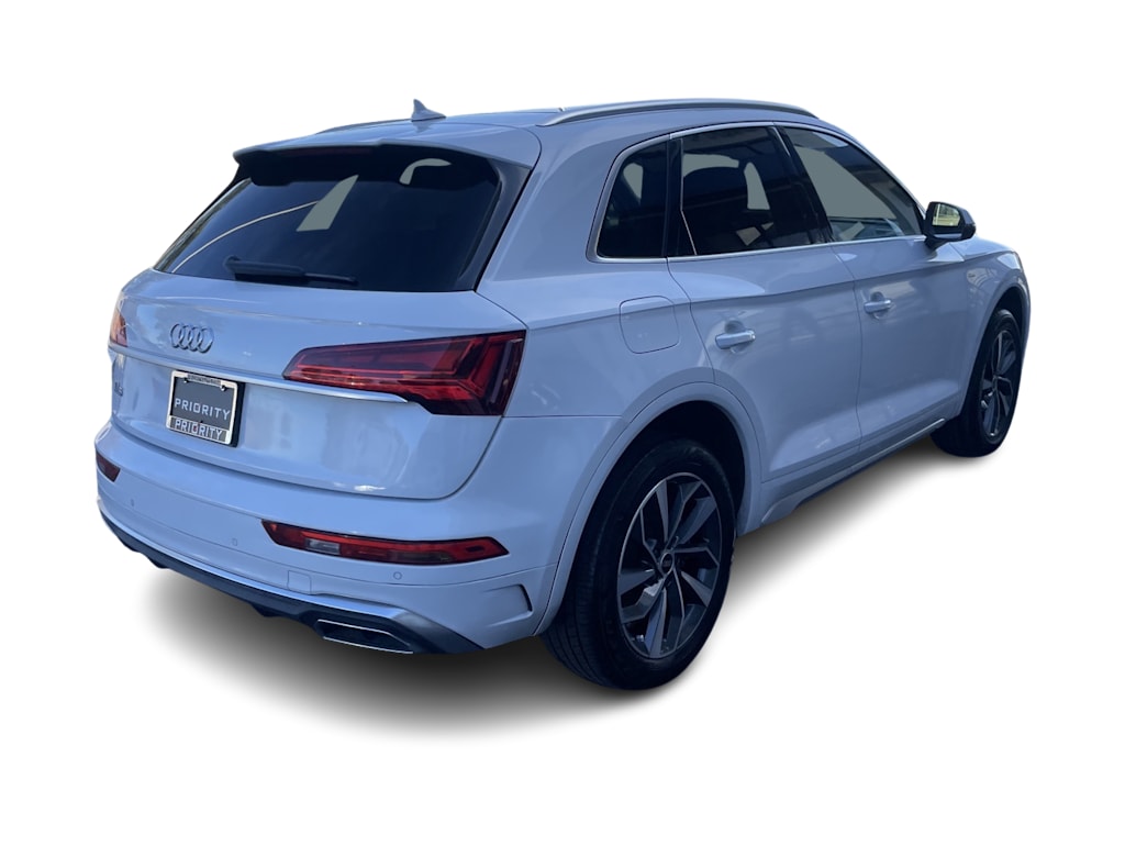 Thumbnail: 2023 Audi Q5 - 11