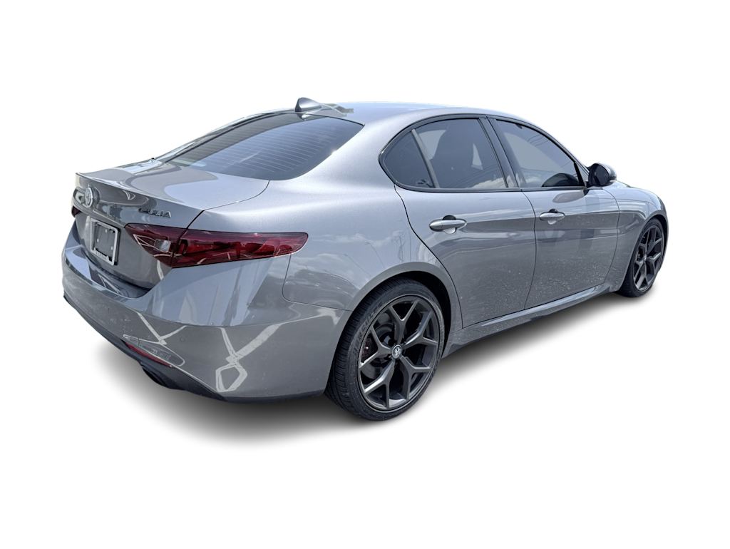 2020 Alfa Romeo Giulia Base 9