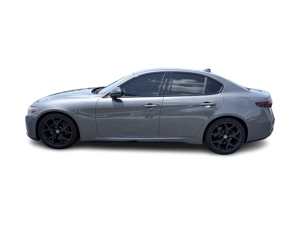 2020 Alfa Romeo Giulia Base 3