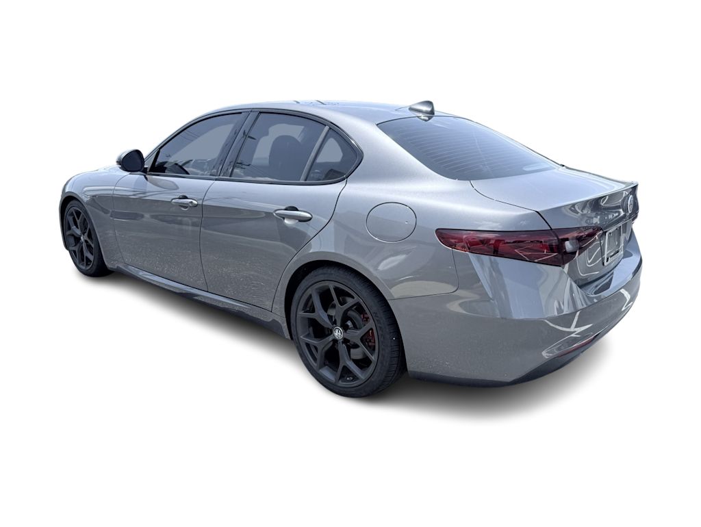 2020 Alfa Romeo Giulia Base 4