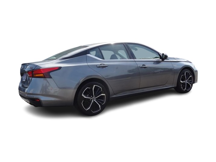 Thumbnail: 2023 Nissan Altima - 17