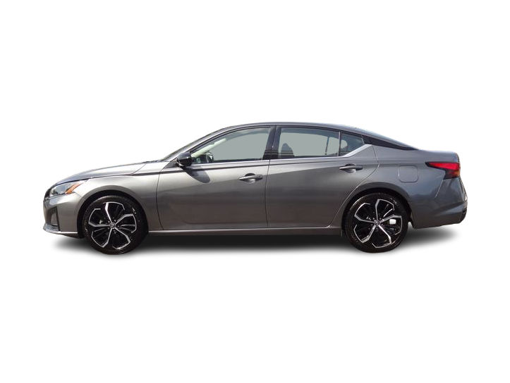 Thumbnail: 2023 Nissan Altima - 3