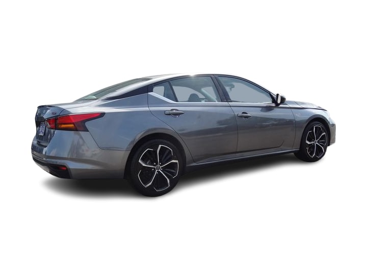Thumbnail: 2023 Nissan Altima - 17