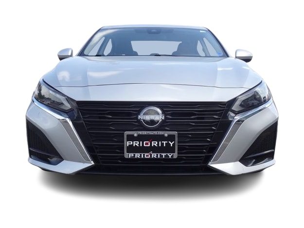 Thumbnail: 2023 Nissan Altima - 5