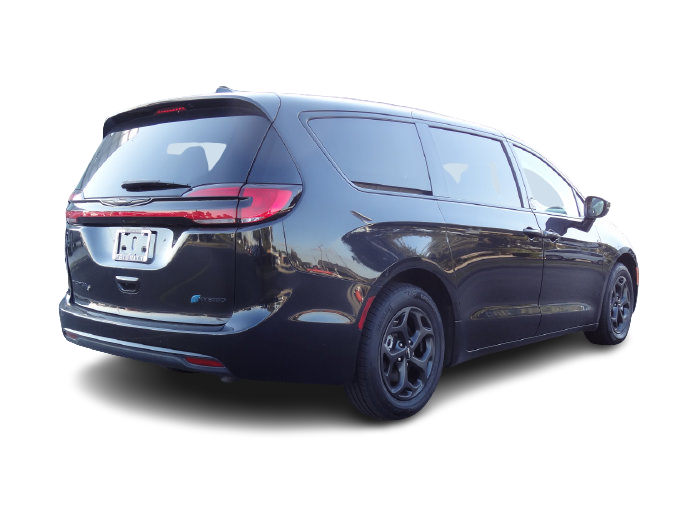 Thumbnail: 2022 Chrysler Pacifica - 14
