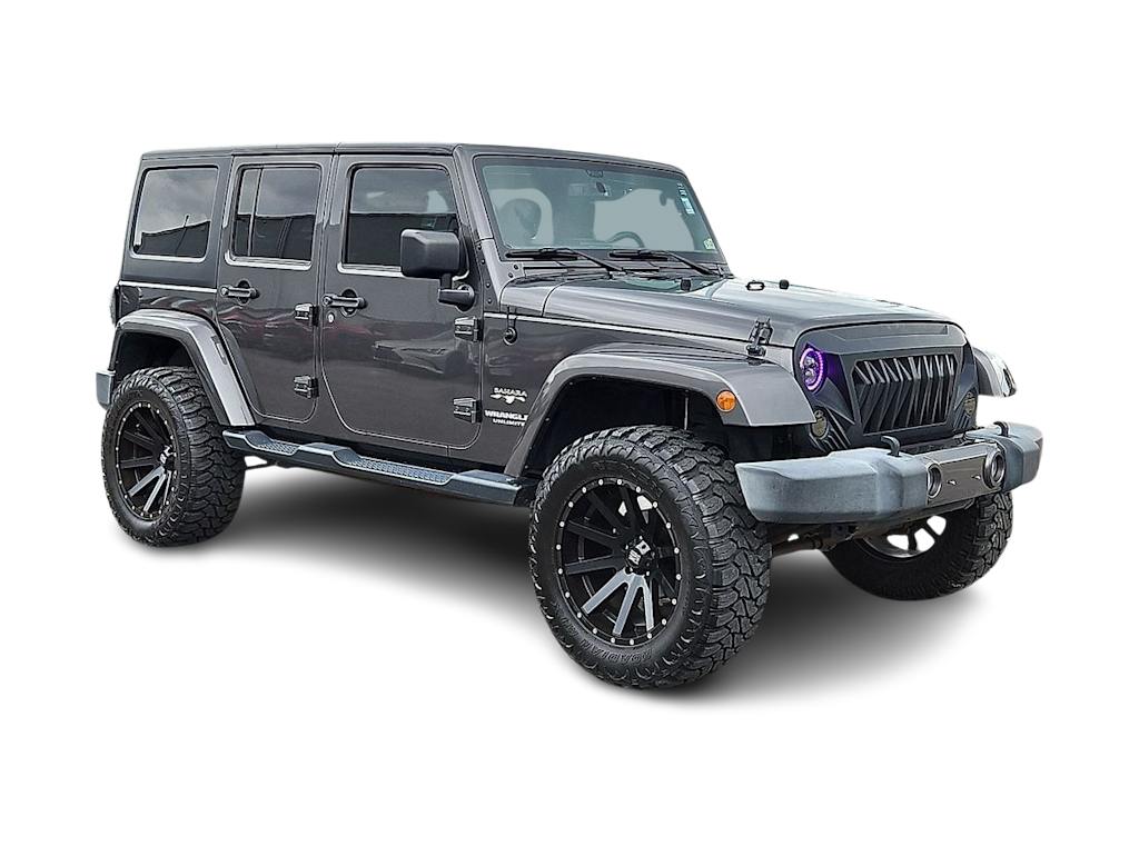 Thumbnail: 2016 Jeep Wrangler - 16