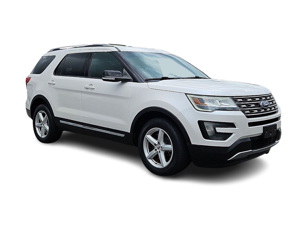 Thumbnail: 2016 Ford Explorer - 17