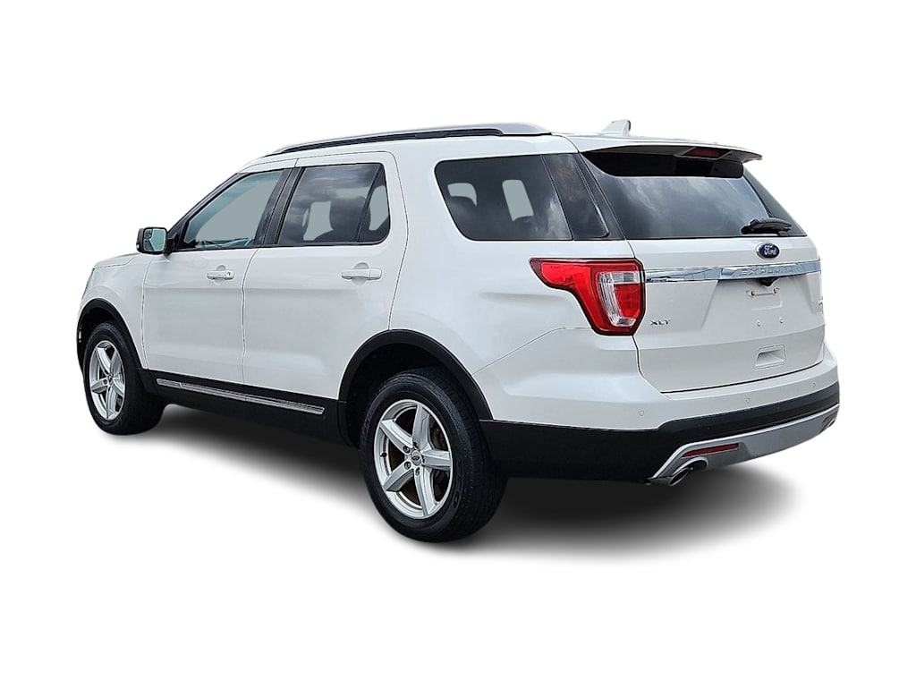 Thumbnail: 2016 Ford Explorer - 4
