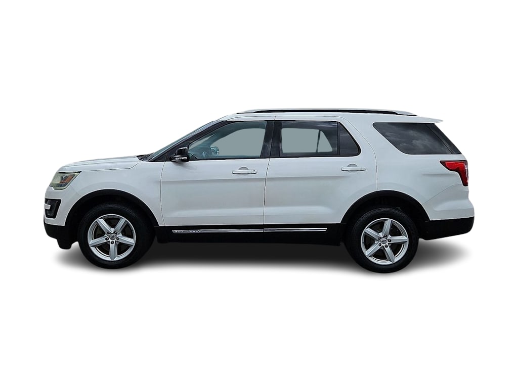 Thumbnail: 2016 Ford Explorer - 3