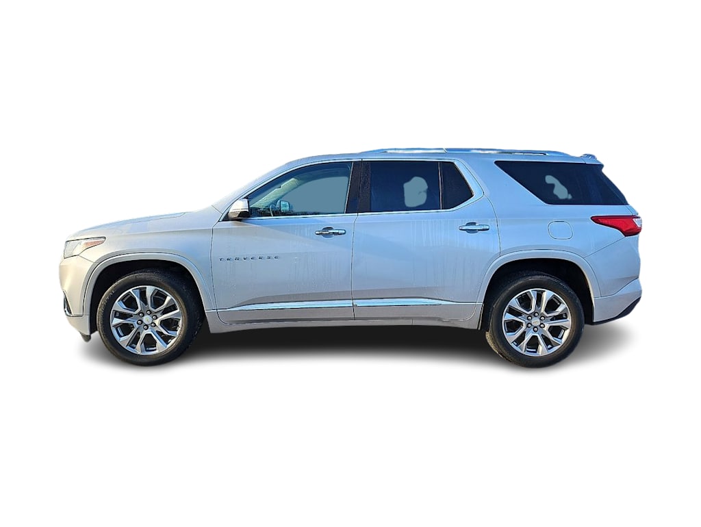 Thumbnail: 2021 Chevrolet Traverse - 3
