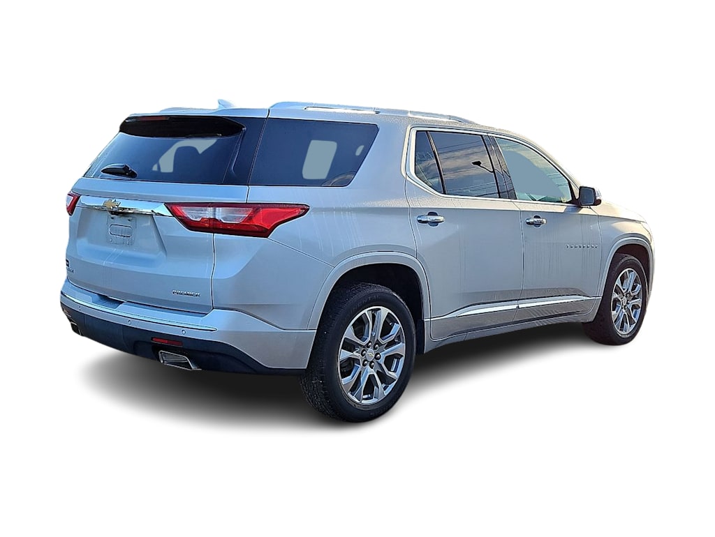 Thumbnail: 2021 Chevrolet Traverse - 17