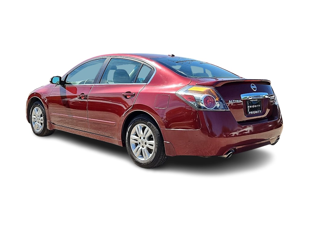 Thumbnail: 2010 Nissan Altima - 4