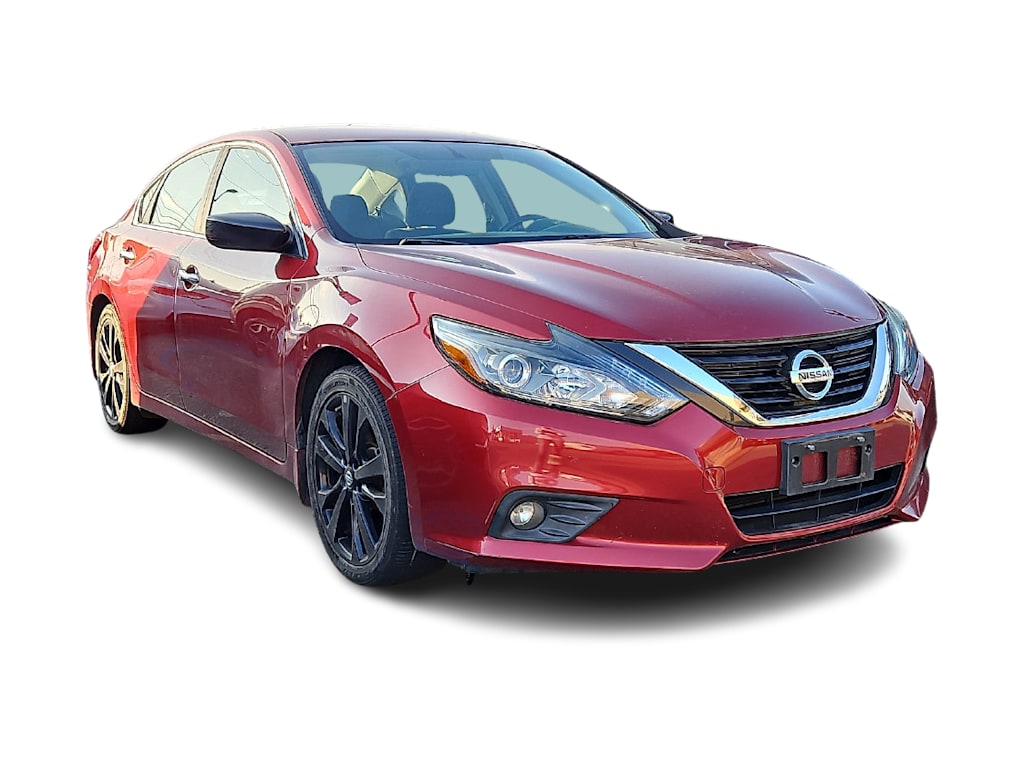 Thumbnail: 2017 Nissan Altima - 4