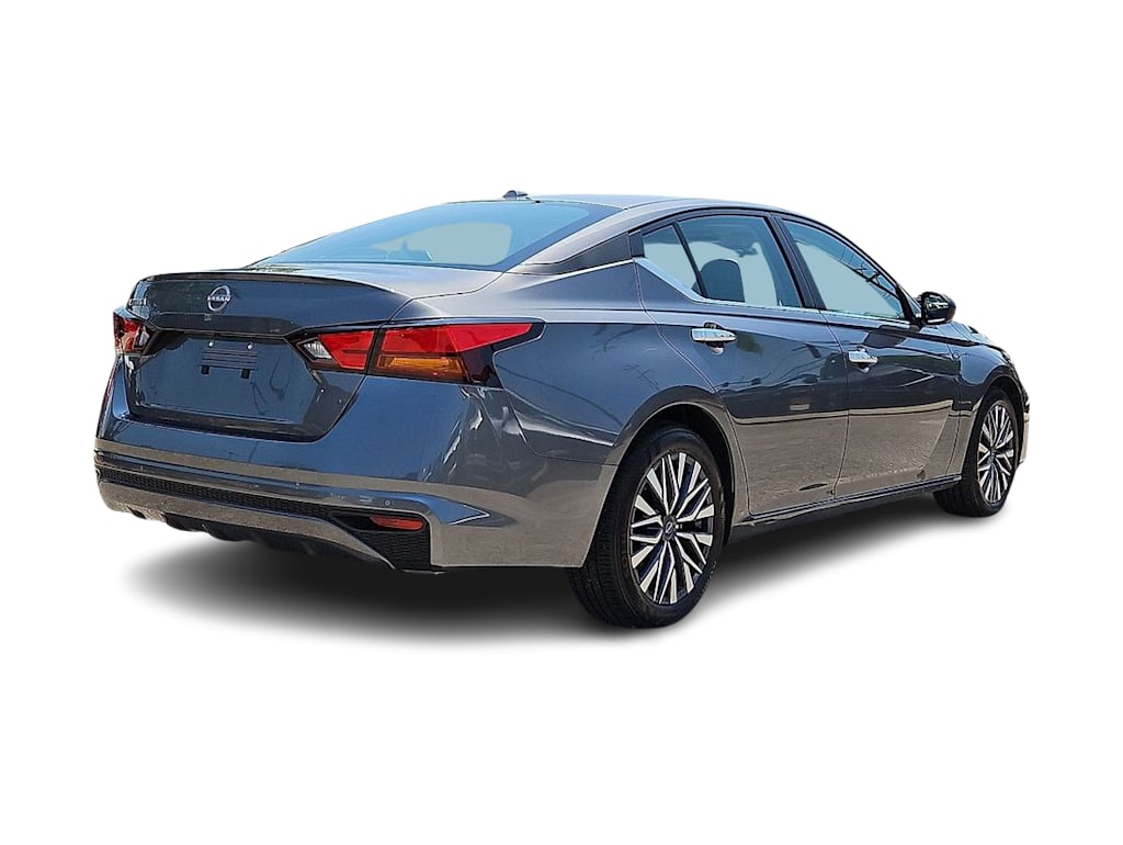 Thumbnail: 2025 Nissan Altima - 18