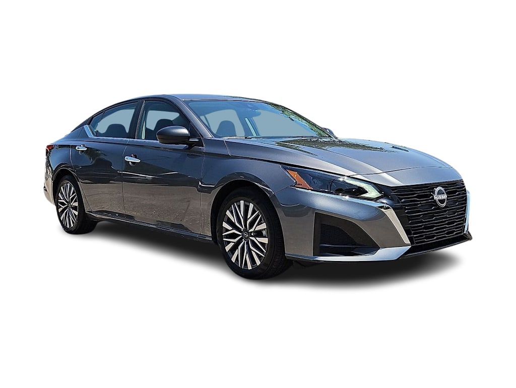 Thumbnail: 2025 Nissan Altima - 17