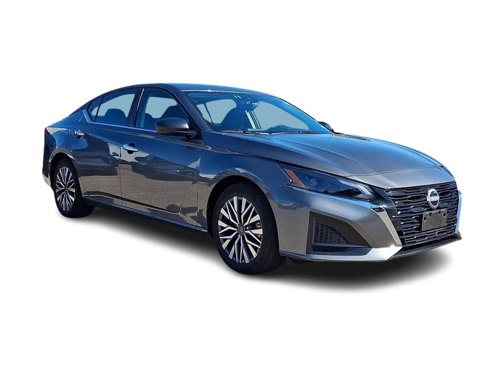 Thumbnail: 2025 Nissan Altima - 17