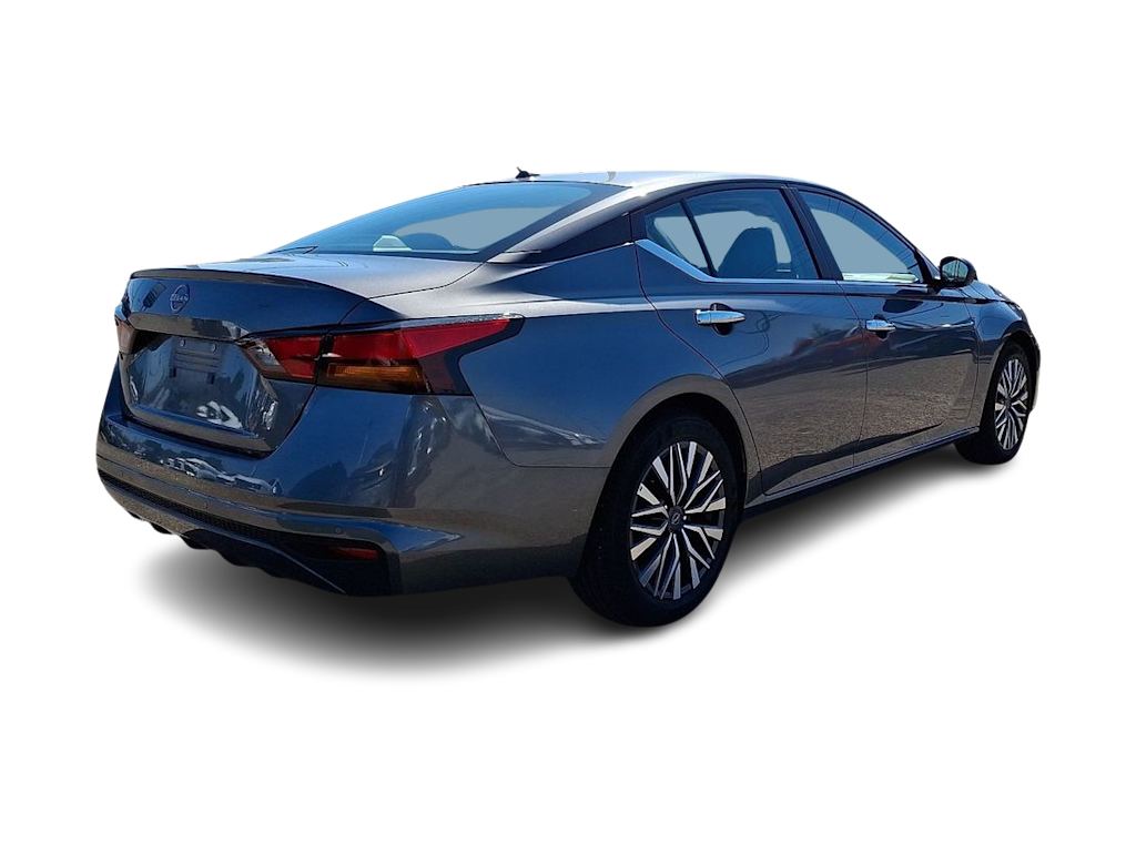 Thumbnail: 2025 Nissan Altima - 18