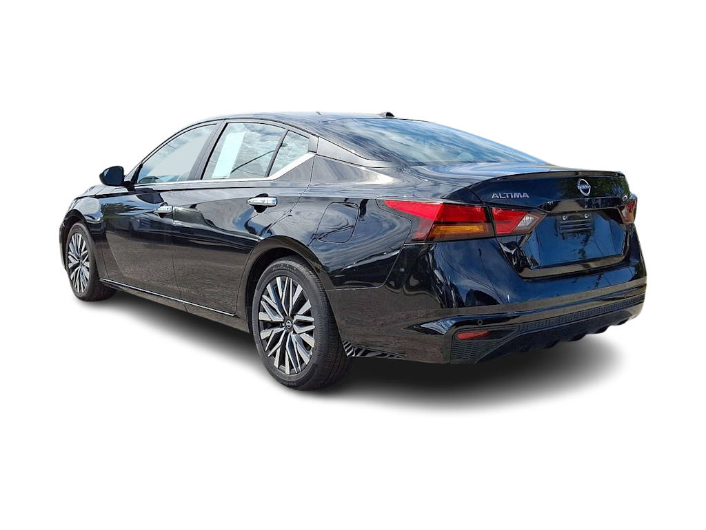 Thumbnail: 2025 Nissan Altima - 4