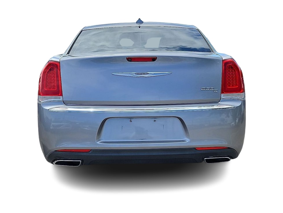 Thumbnail: 2016 Chrysler 300 - 5