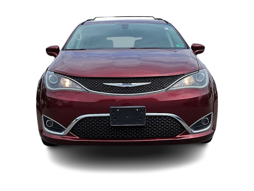 Thumbnail: 2017 Chrysler Pacifica - 6