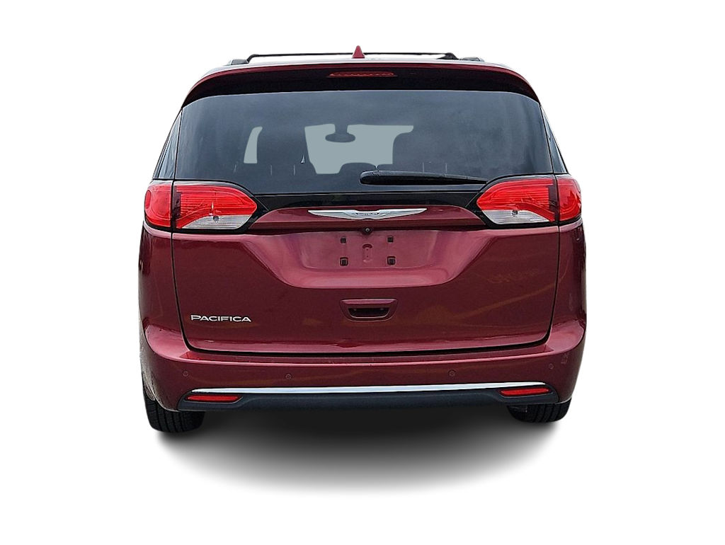 Thumbnail: 2017 Chrysler Pacifica - 5