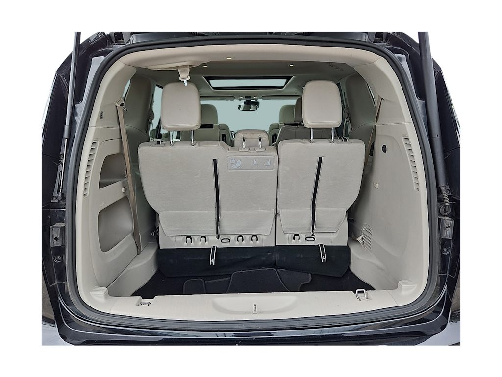 Thumbnail: 2019 Chrysler Pacifica - 16