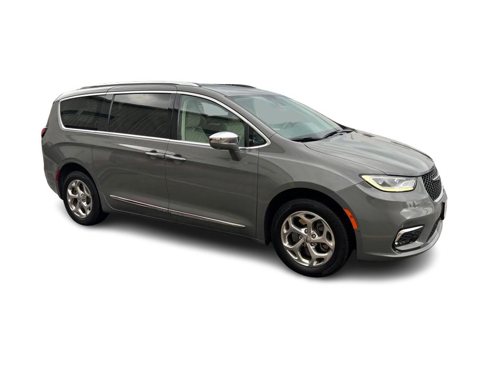 Thumbnail: 2021 Chrysler Pacifica - 13