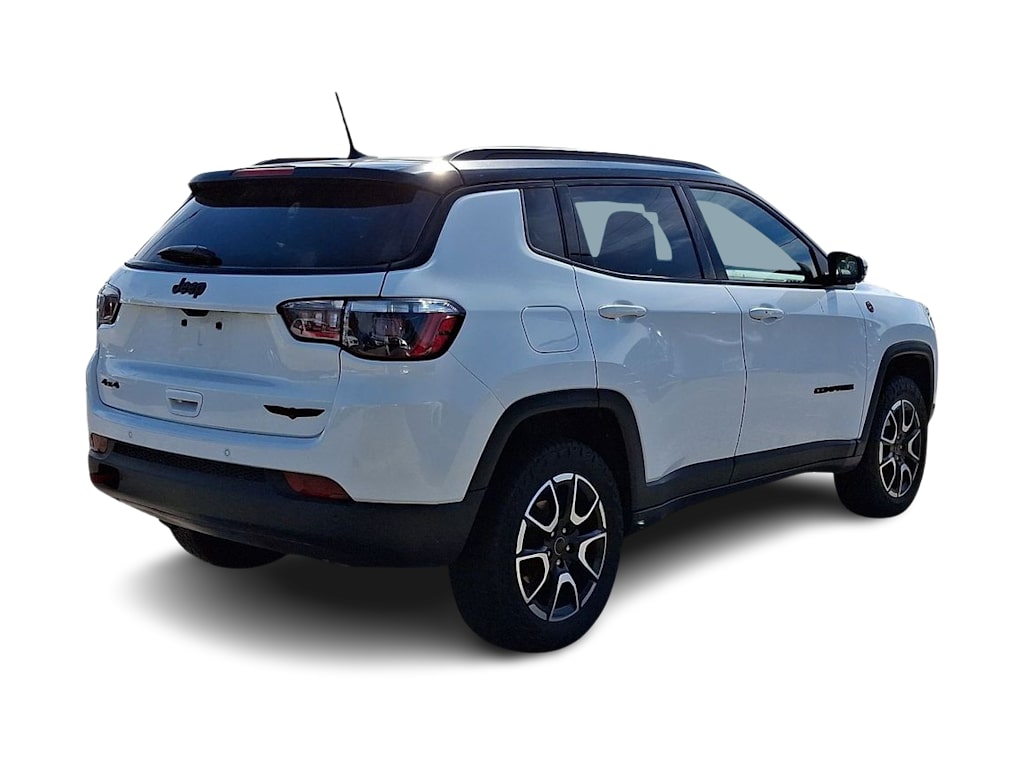 Thumbnail: 2025 Jeep Compass - 15