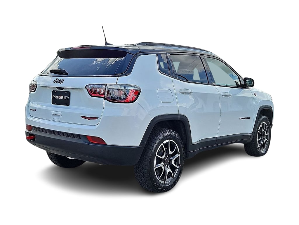 Thumbnail: 2025 Jeep Compass - 17