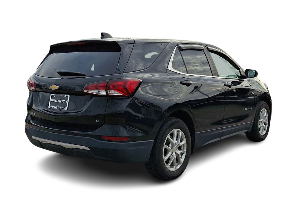 Thumbnail: 2022 Chevrolet Equinox - 18