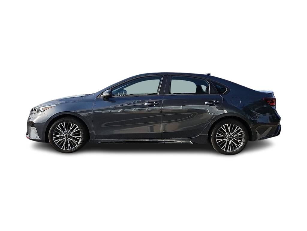Thumbnail: 2024 Kia Forte - 3