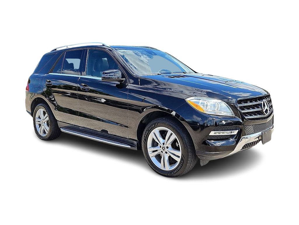 Thumbnail: 2015 Mercedes-Benz M-Class - 15