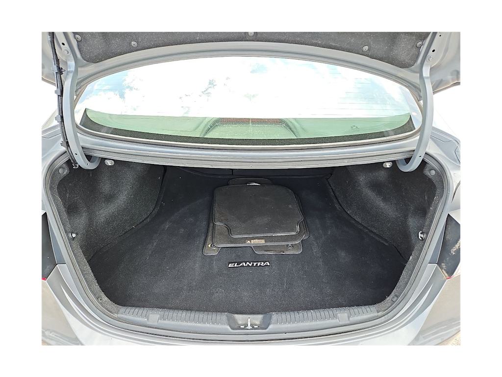 Thumbnail: 2013 Hyundai Elantra - 15