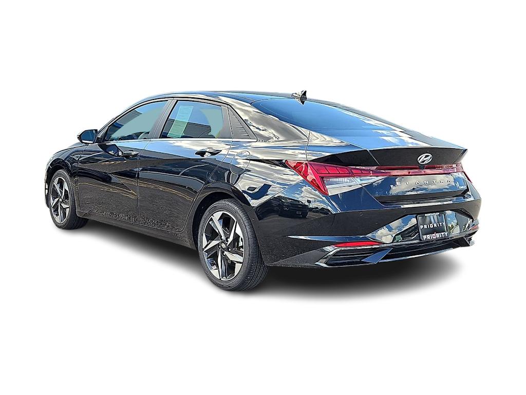 Thumbnail: 2021 Hyundai Elantra - 4