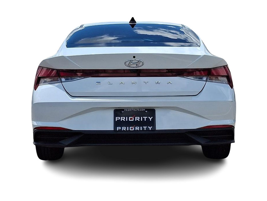 Thumbnail: 2022 Hyundai Elantra - 5