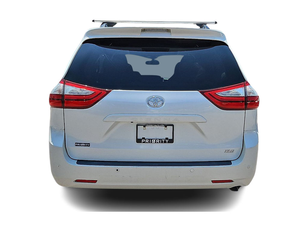 Thumbnail: 2016 Toyota Sienna - 5
