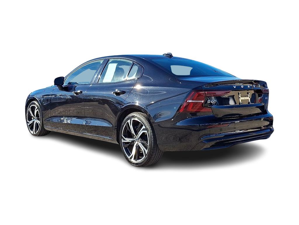 Thumbnail: 2024 Volvo S60 - 4