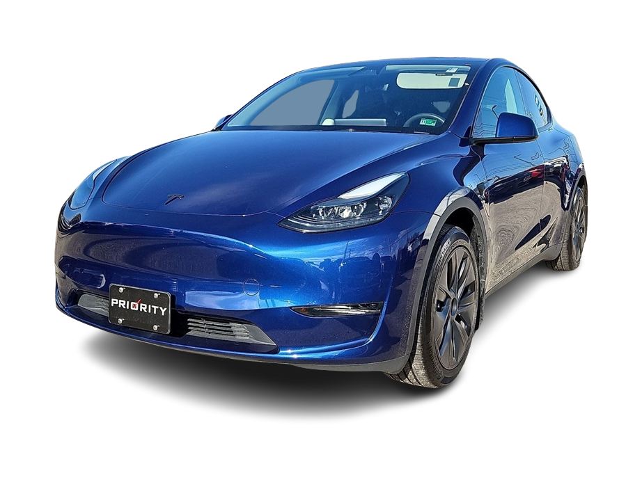 Used 2024 Tesla Model Y Long Range with VIN 7SAYGDED6RF169104 for sale in Hudson, WI