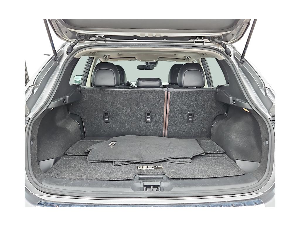 Thumbnail: 2020 Nissan Rogue Sport - 16