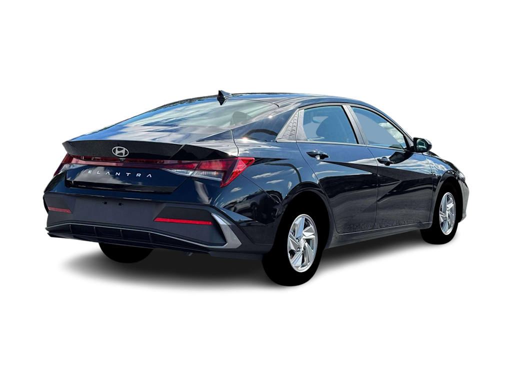 Thumbnail: 2026 Hyundai Elantra - 15