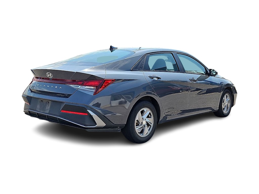 Thumbnail: 2024 Hyundai Elantra - 17