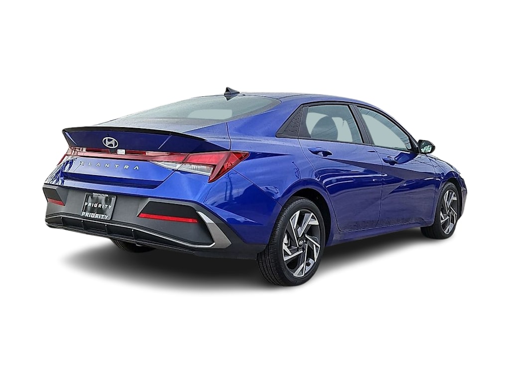 Thumbnail: 2025 Hyundai Elantra - 15